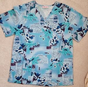 Cherokee  scrub top, Size M